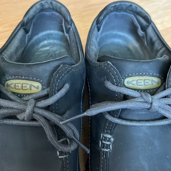 KEEN MEN’S OXFORD BLACK LEATHER SHOES - Picture 5 of 6